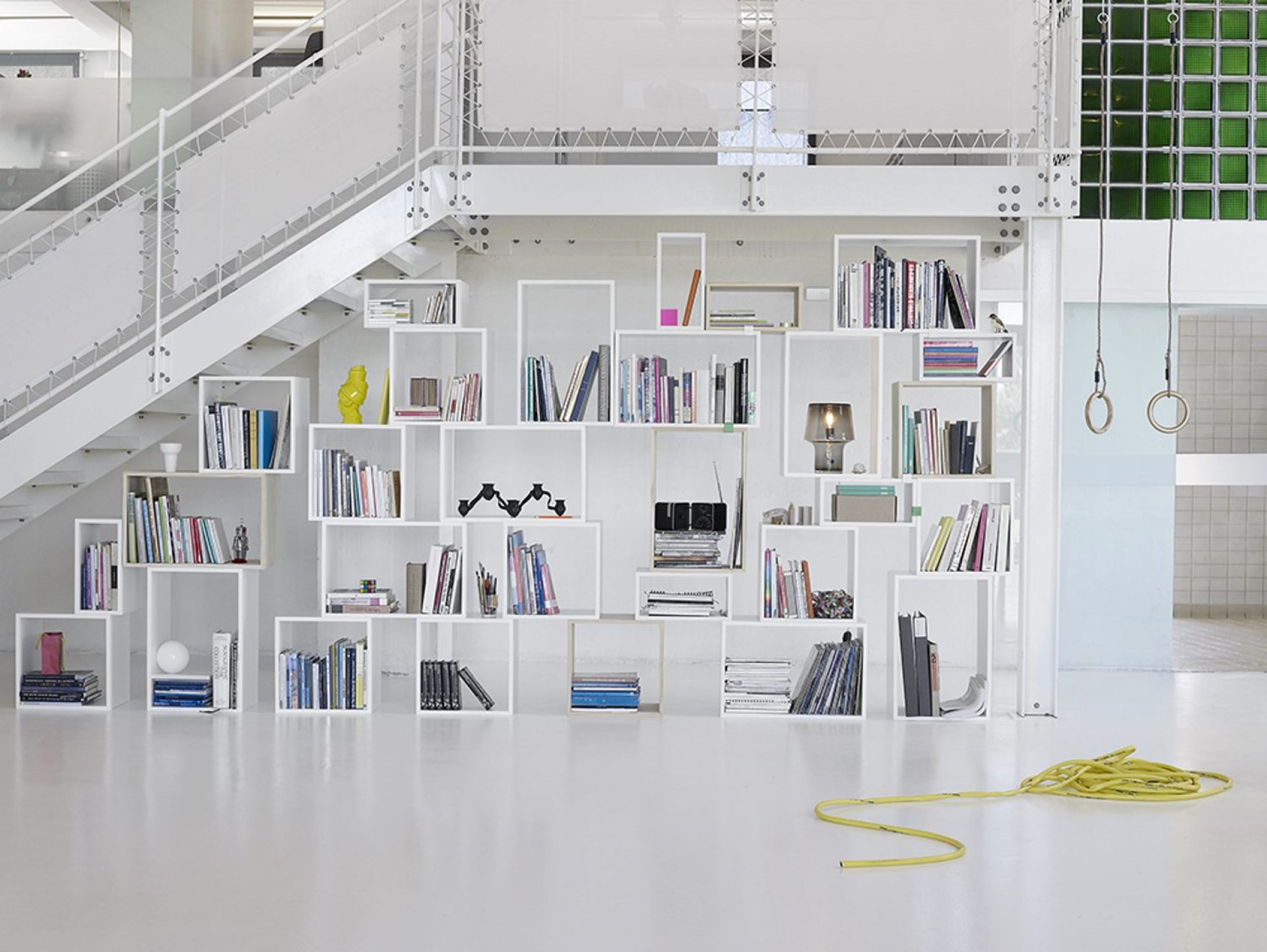 The More The Merrier Candlestick Kerzenhalter GRAU Muuto